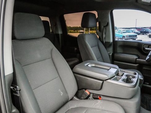 Used 2022 Chevrolet Silverado 1500 Custom Trail Boss AWD/4WD image 16