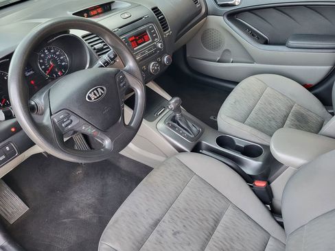 Used 2015 Kia Forte LX image 12