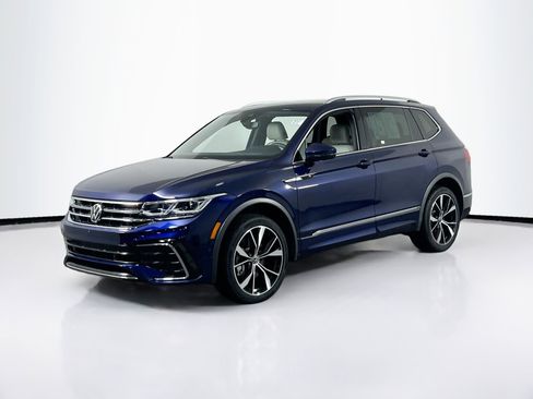 Used 2023 Volkswagen Tiguan SEL R-Line image 1