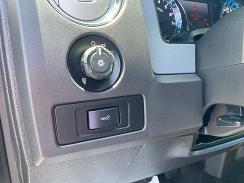 Used 2014 Ford F150 XLT w/ XLT Chrome Package RWD image 16