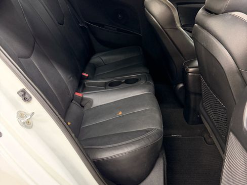 Used 2016 Hyundai Veloster Turbo w/ Option Group 04 image 35