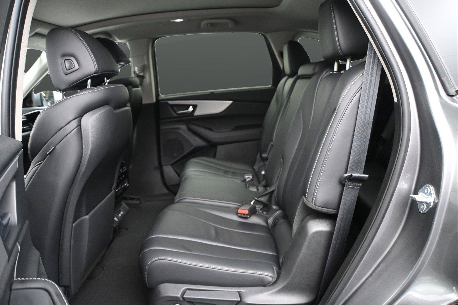 Certified 2024 Acura MDX w/ Technology Package AWD/4WD image 10