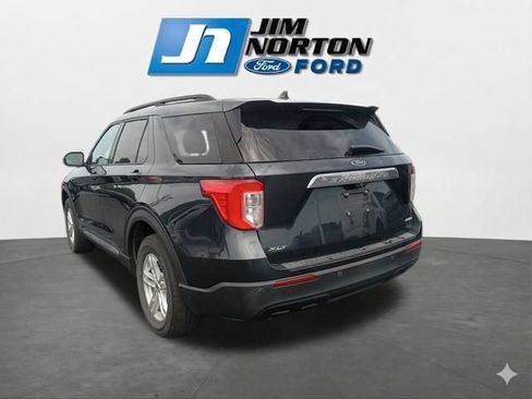 Used 2022 Ford Explorer XLT AWD/4WD image 7