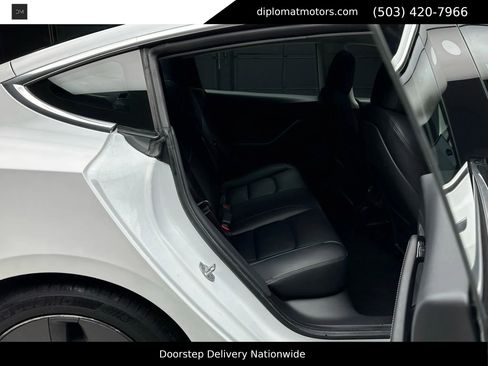 Used 2020 Tesla Model 3 Long Range image 22