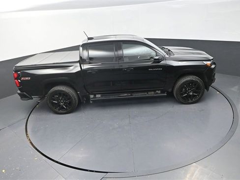 Used 2025 Chevrolet Colorado Z71 w/ Technology Package image 26