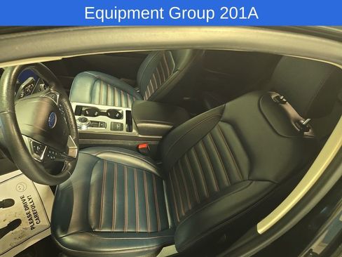 Used 2022 Ford Edge SEL w/ Sport Appearance Package image 4