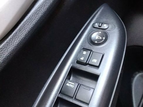 Used 2019 Honda Fit LX image 21