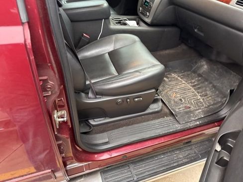 Used 2013 GMC Sierra 2500 SLT w/ SLT Convenience Package image 13