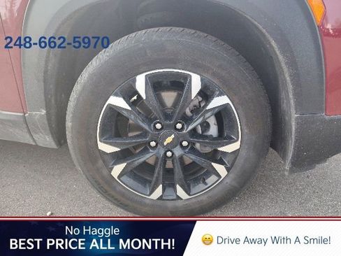 Used 2023 Chevrolet TrailBlazer LT w/ Convenience Package FWD image 9