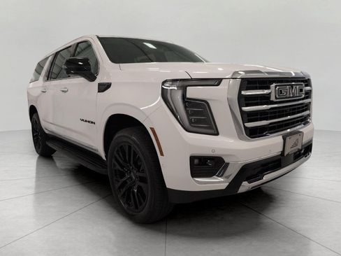 Used 2026 GMC Yukon XL Elevation w/ LPO, Elevation Black Package AWD/4WD image 1