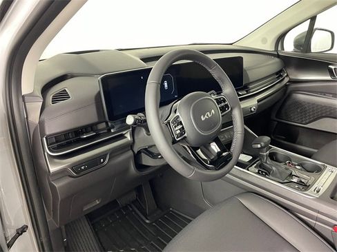 New 2026 Kia Carnival SX Prestige image 2