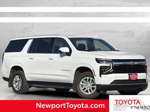 Used 2025 Chevrolet Suburban LS w/ Max Trailering Package image 1