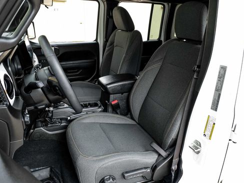 Used 2024 Jeep Wrangler Sport S image 33