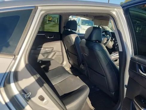 Used 2018 Honda Clarity Touring image 10