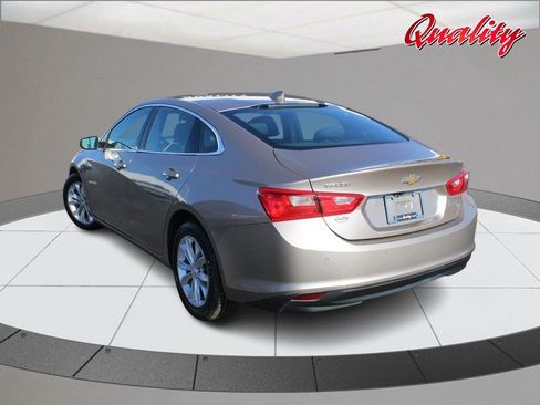 Used 2025 Chevrolet Malibu LT FWD image 5