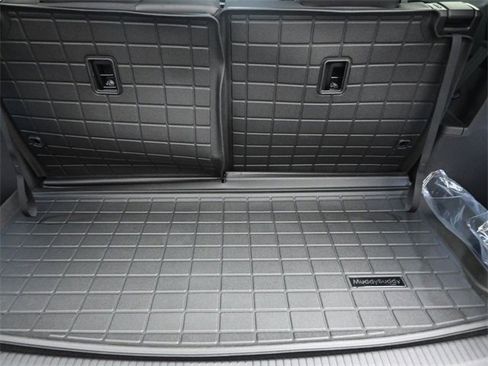 New 2026 Volkswagen Atlas SE image 16