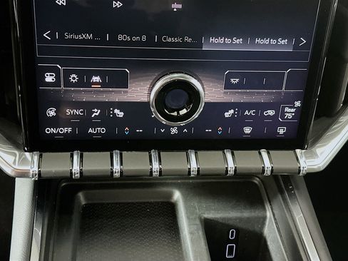 Used 2025 GMC Acadia Elevation image 23