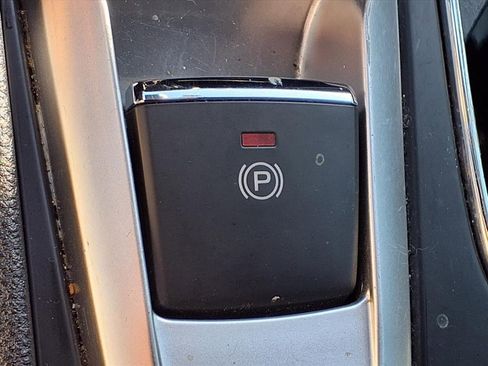 Certified 2023 Subaru Ascent Premium w/ Convenience Package image 16