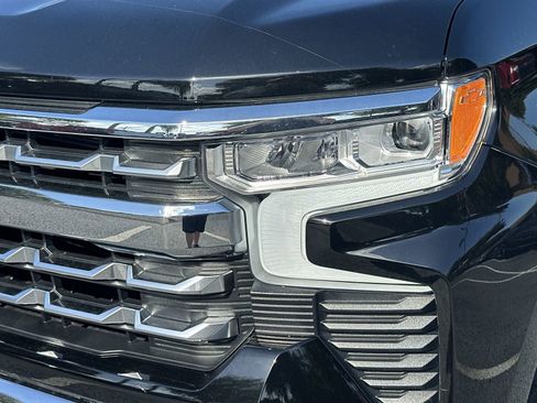 Used 2023 Chevrolet Silverado 1500 LTZ AWD/4WD image 11