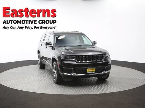 Used 2023 Jeep Grand Cherokee L Limited AWD/4WD image 55