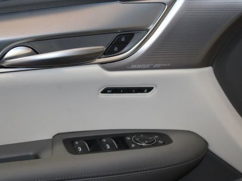 Certified 2025 Cadillac XT5 Premium Luxury w/ Technology Package AWD/4WD image 29