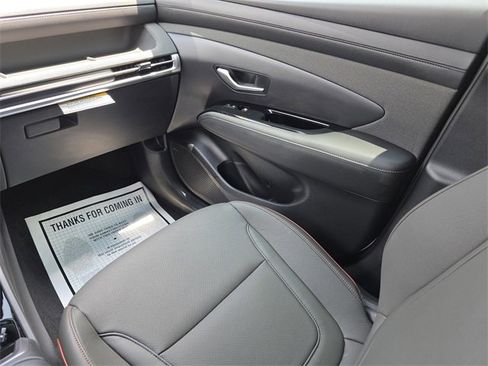 New 2025 Hyundai Santa Cruz Limited image 13