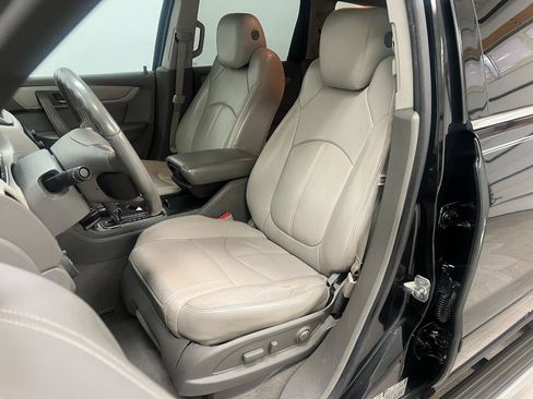 Used 2014 Chevrolet Traverse LT FWD image 18