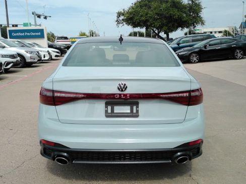 Used 2025 Volkswagen Jetta GLI Autobahn w/ GLI Black Package FWD image 10