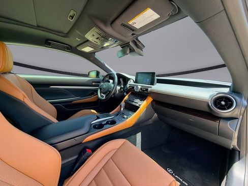 Used 2025 Lexus RC 300 w/ Premium Package RWD image 15