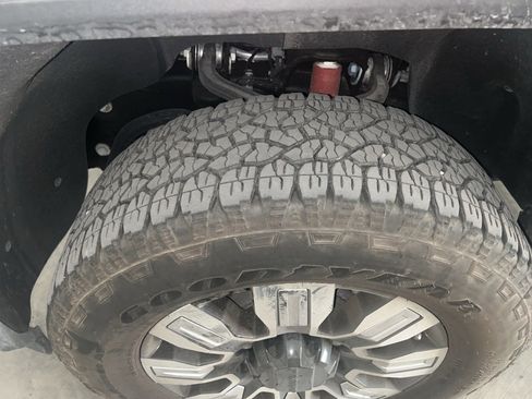 Used 2025 GMC Sierra 3500 Denali image 5