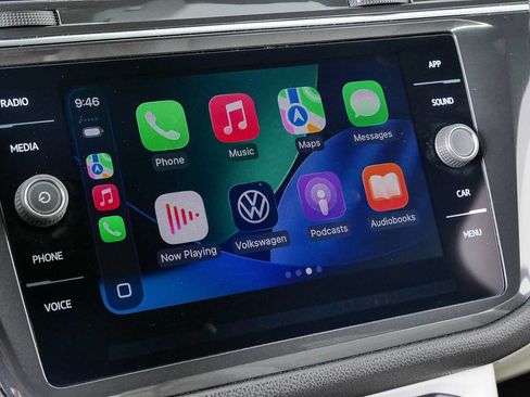 Certified 2023 Volkswagen Tiguan SE R-Line FWD image 17