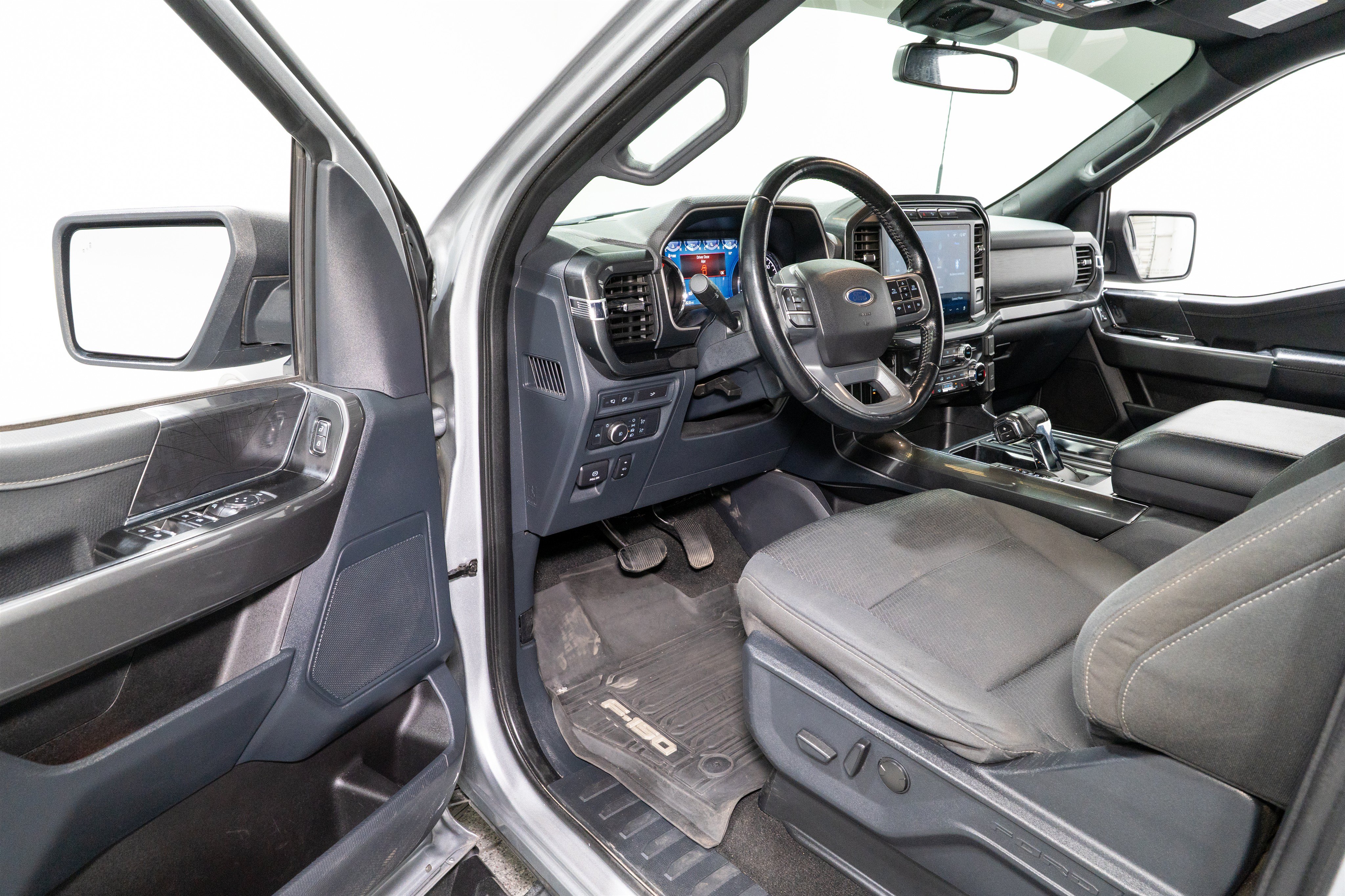Used 2022 Ford F150 XLT w/ Equipment Group 302A High AWD/4WD image 14