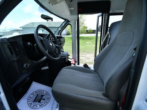 Used 2013 Chevrolet Express 3500 w/ School Bus Package RWD image 5