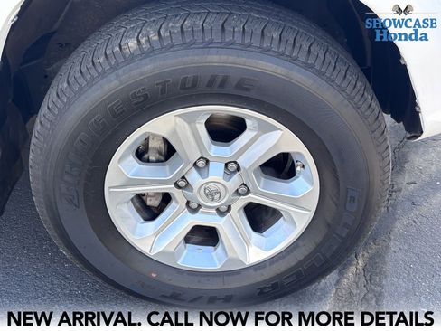 Used 2019 Toyota 4Runner SR5 AWD/4WD image 7