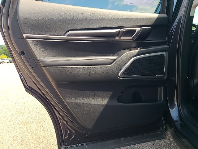 Used 2025 Kia Telluride S FWD image 25