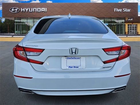 Used 2020 Honda Accord Sport image 6