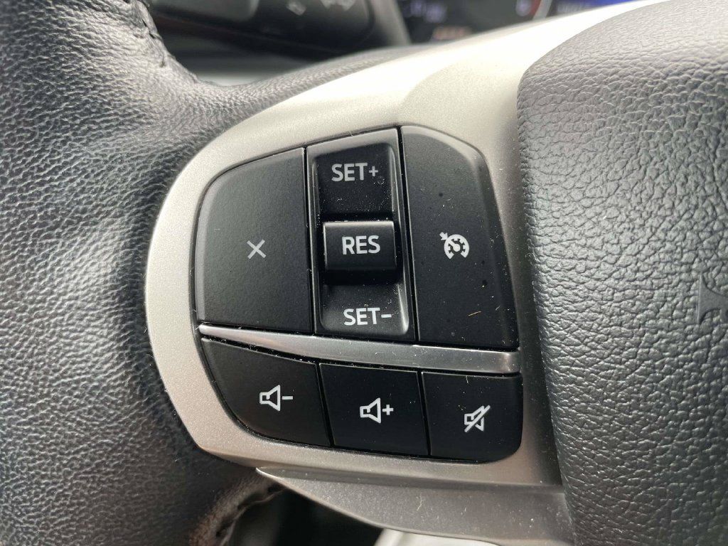 Certified 2022 Ford Explorer XLT RWD image 25