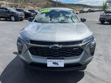 New 2025 Chevrolet Trax RS image 2