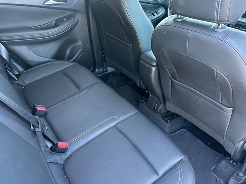 Used 2024 Buick Encore GX Sport Touring FWD image 17