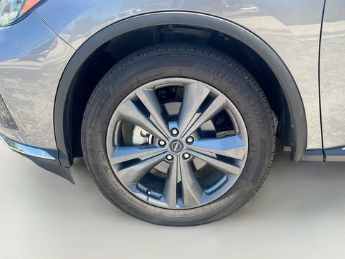 Used 2024 Nissan Murano Platinum w/ Cargo Package FWD image 32