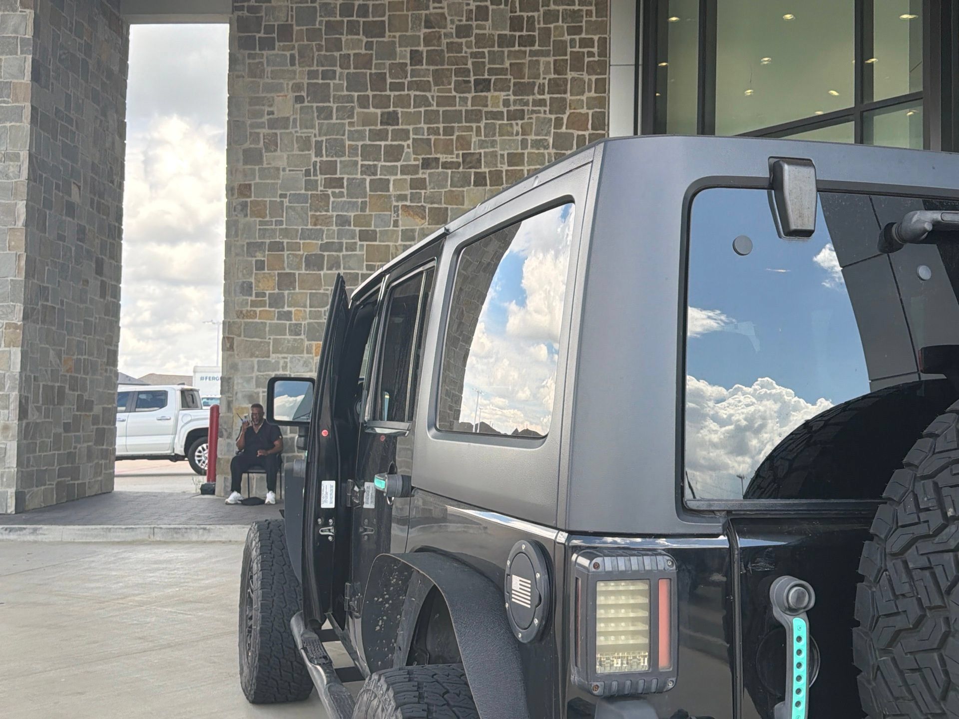 Used 2014 Jeep Wrangler Unlimited Sport w/ Quick Order Package 24S AWD/4WD image 5