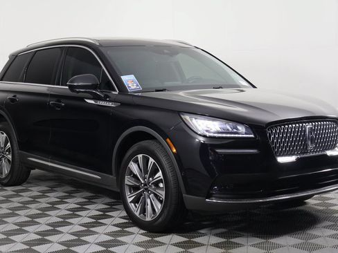 Used 2022 Lincoln Corsair Reserve w/ Equipment Group 201A AWD/4WD image 3