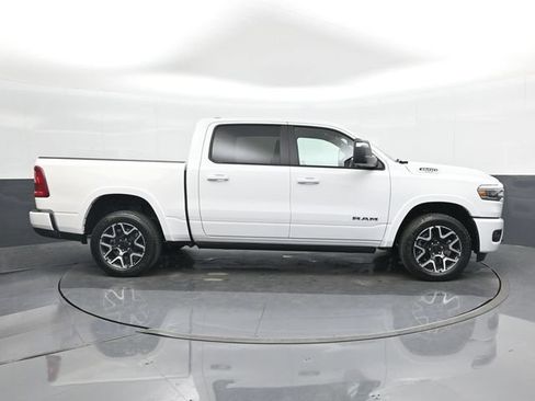 Used 2025 RAM 1500 Laramie AWD/4WD image 20
