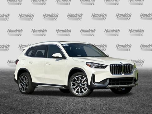 Used 2025 BMW X1 xDrive28i w/ Premium Package image 2