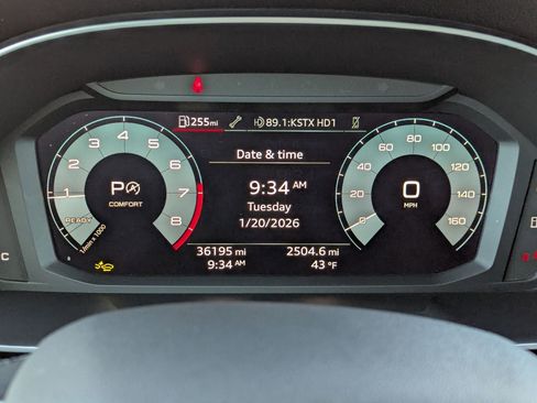 Used 2025 Audi Q3 2.0T Premium image 23