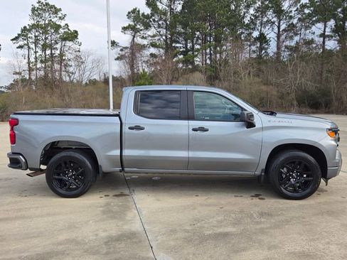Used 2023 Chevrolet Silverado 1500 Custom image 8
