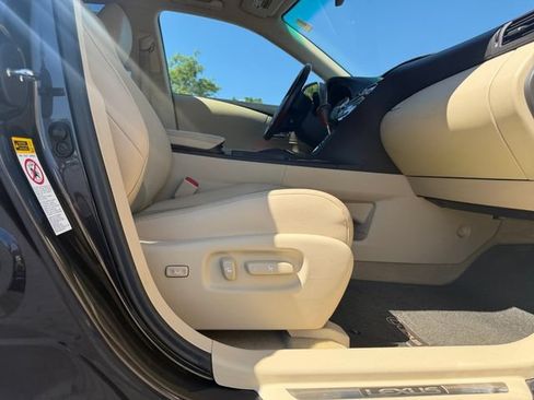 Used 2010 Lexus RX 450h AWD w/ Premium Pkg image 23