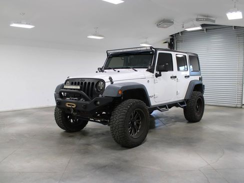 Used 2016 Jeep Wrangler Unlimited Sport w/ Quick Order Package 24S image 4