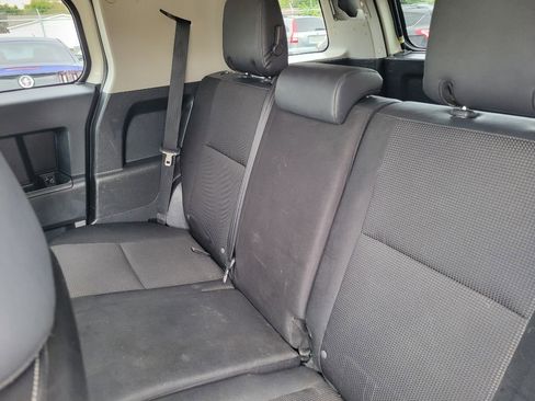 Used 2014 Toyota FJ Cruiser 2WD image 12