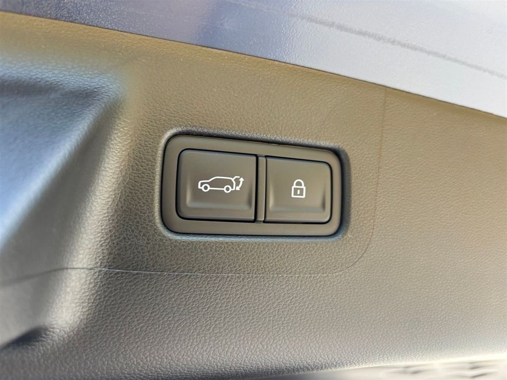 New 2027 Hyundai Santa Fe SEL FWD image 17
